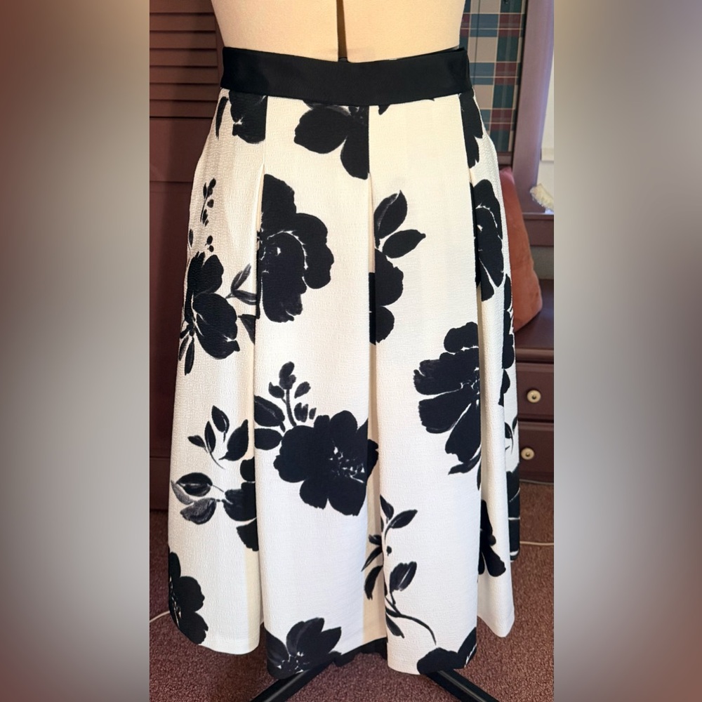 White House Black Market A-Line Skirt with Black Floral Design
